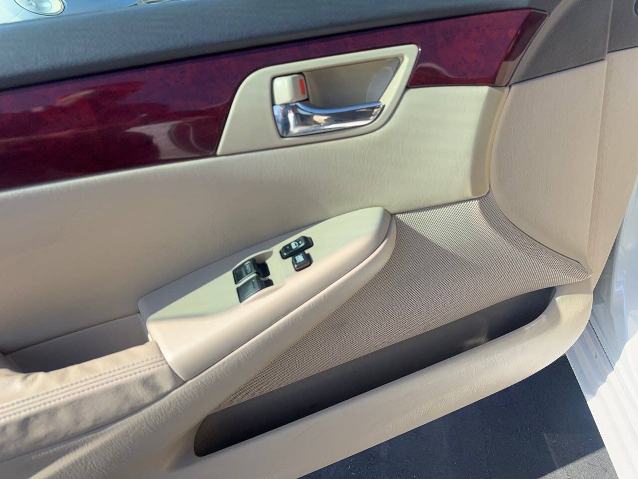 Used 2004 Toyota Solara SLE FWD image 13