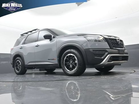Used 2024 Nissan Pathfinder Rock Creek AWD/4WD image 17