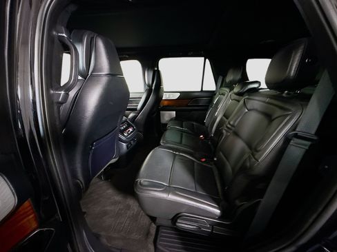 Used 2019 Lincoln Navigator Reserve w/ Cargo Package AWD/4WD image 25