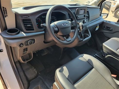 New 2025 Ford Transit 250 148 Medium Roof w/ Load Area Protection Package image 18