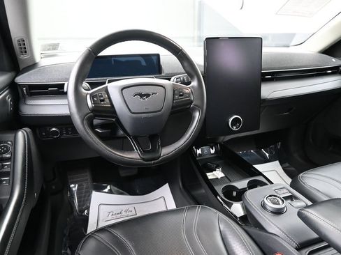Used 2021 Ford Mustang Mach-E Premium AWD/4WD image 27