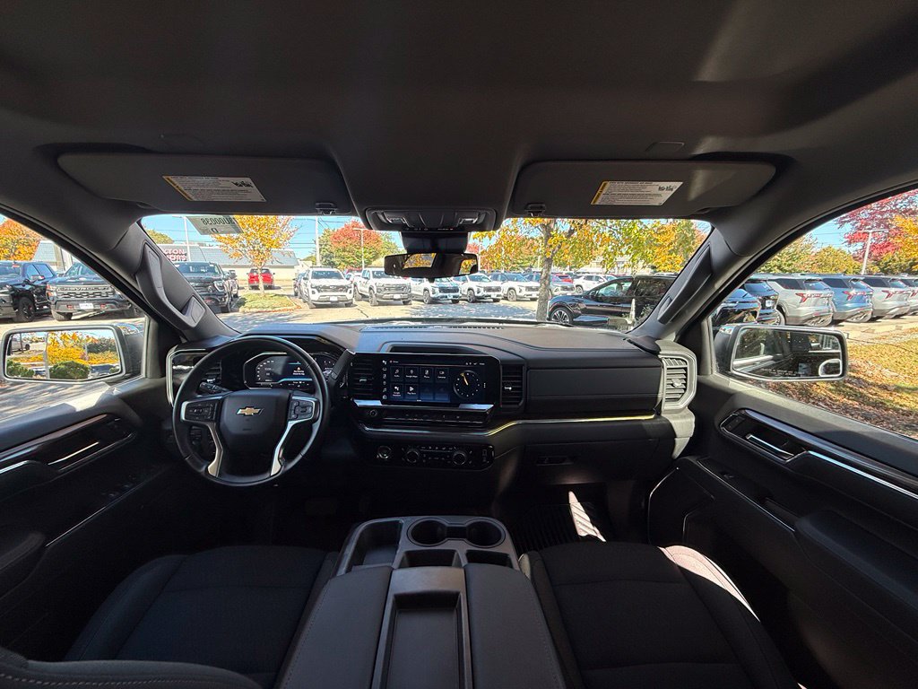 Used 2023 Chevrolet Silverado 1500 LT AWD/4WD image 30