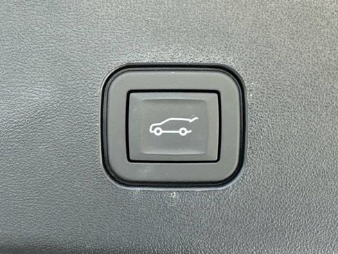 Used 2026 Cadillac Vistiq Sport w/ LPO, Floor Liner Package AWD/4WD image 15