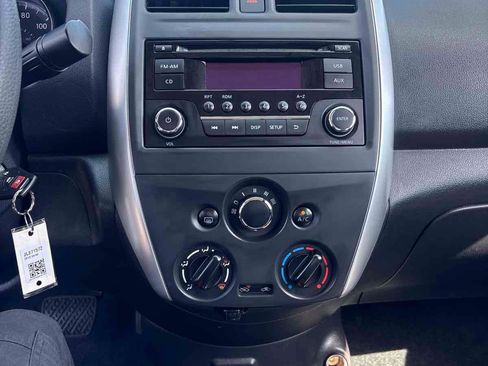 Used 2018 Nissan Versa SV FWD image 13
