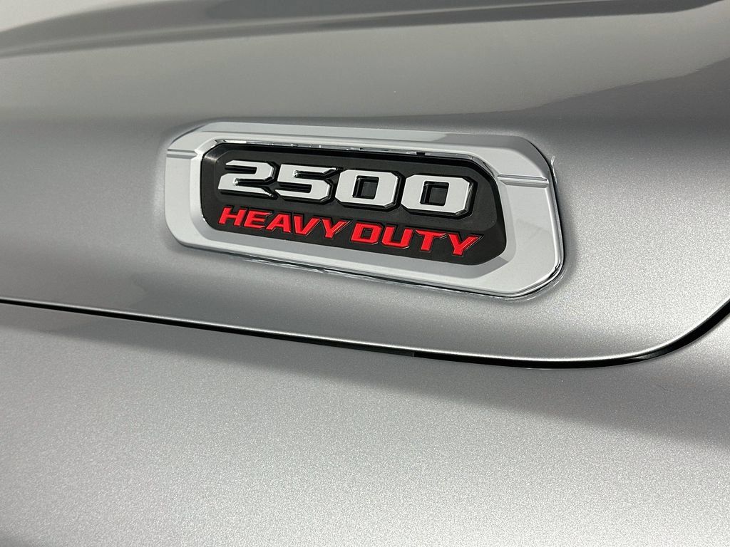 Used 2023 RAM 2500 Limited AWD/4WD image 28