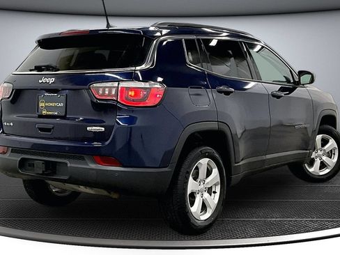 Used 2019 Jeep Compass Latitude w/ Popular Equipment Group AWD/4WD image 6