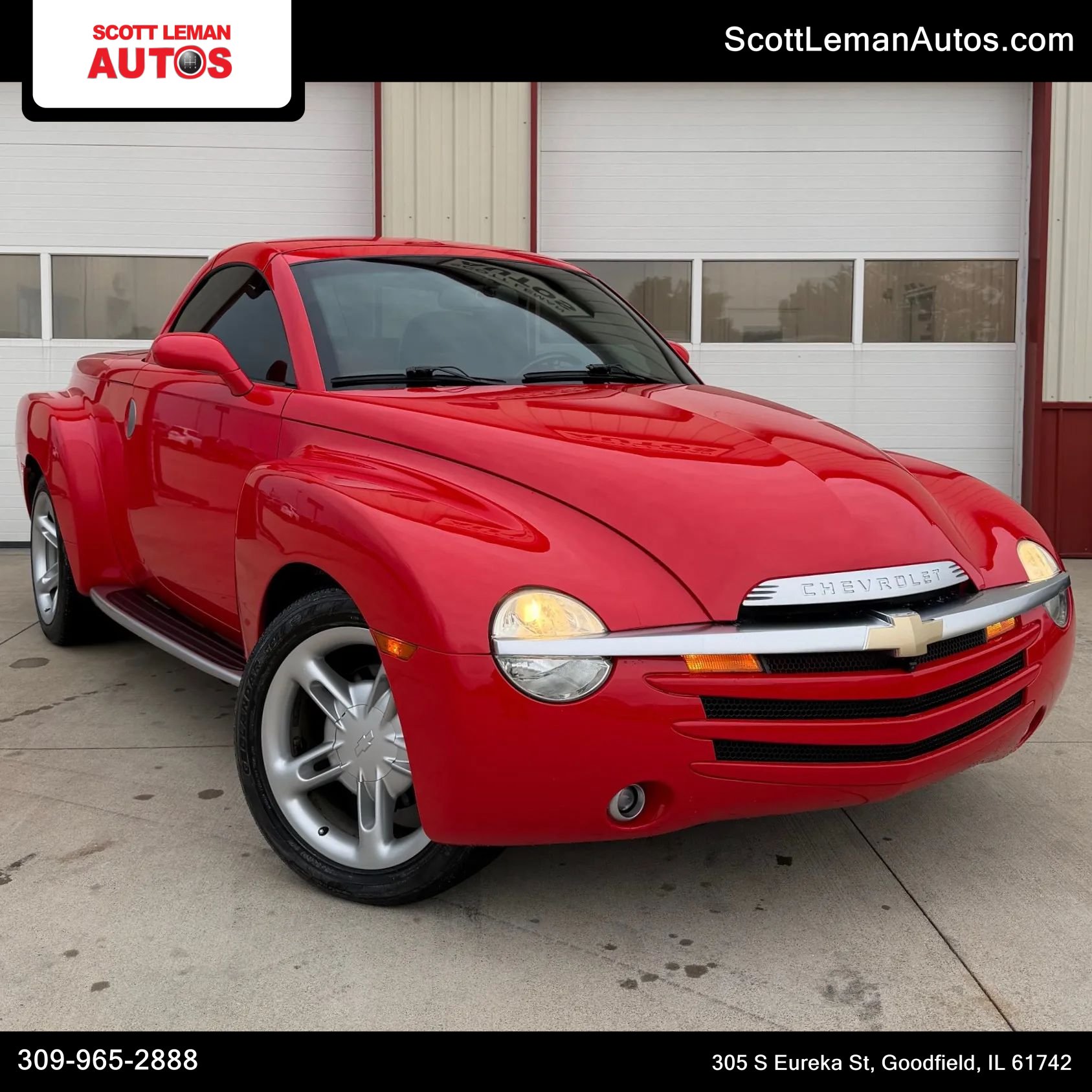 Used 2004 Chevrolet SSR w/ Preferred Equipment Group RWD image 1