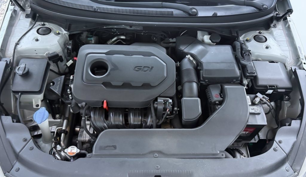 Used 2015 Hyundai Sonata Sport w/ Option Group 03 FWD image 27