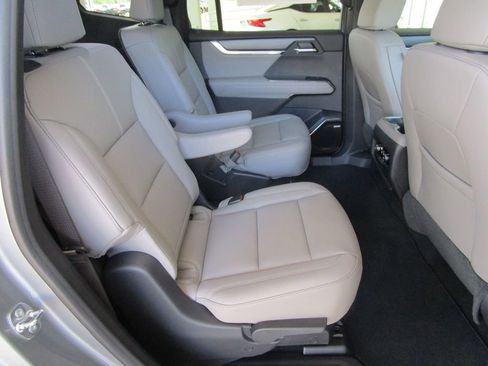 New 2026 GMC Acadia Elevation w/ Elevation Premium Package FWD image 20