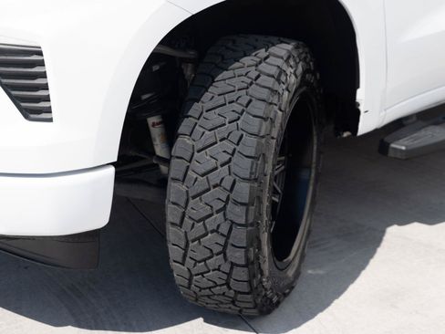 Used 2024 Chevrolet Silverado 1500 RST AWD/4WD image 14