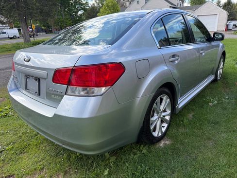 Used 2013 Subaru Legacy 2.5i Premium AWD/4WD image 7