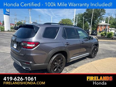 Certified 2025 Honda Pilot Touring image 5