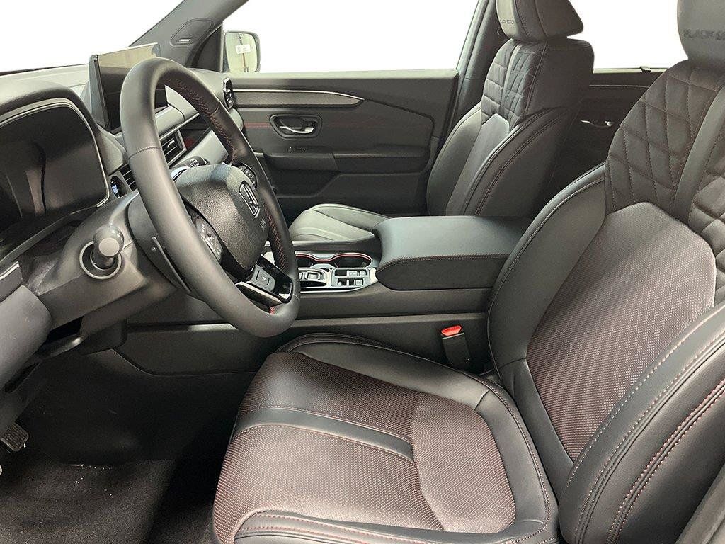 New 2026 Honda Pilot Black Edition image 16