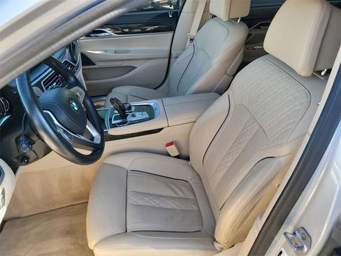 Used 2019 BMW 740i xDrive w/ Executive Package image 15
