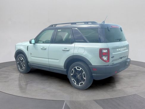 Used 2023 Ford Bronco Sport Outer Banks w/ Tech Package AWD/4WD image 9