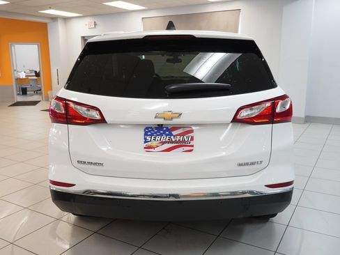Used 2018 Chevrolet Equinox LT FWD image 8