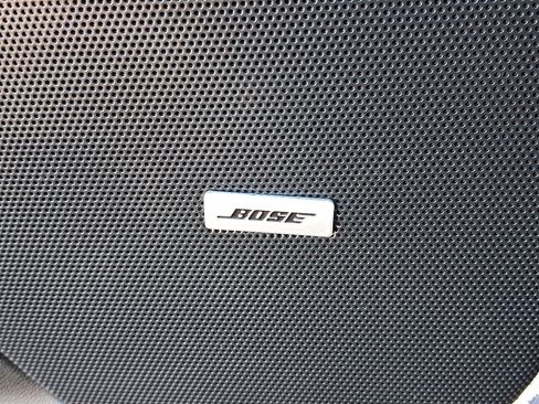 Used 2025 Cadillac XT6 Premium Luxury image 28