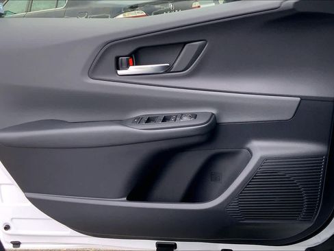 New 2026 Toyota Prius XLE image 10