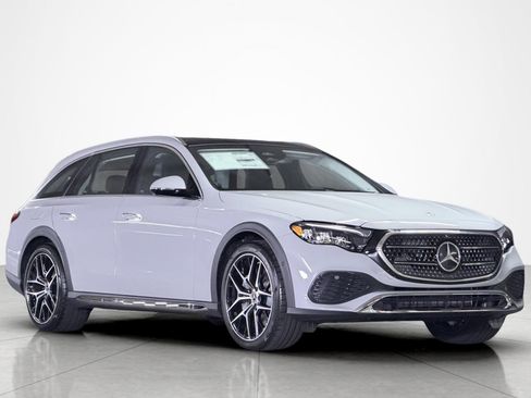 New 2026 Mercedes-Benz E 450 4MATIC All-Terrain Wagon image 7