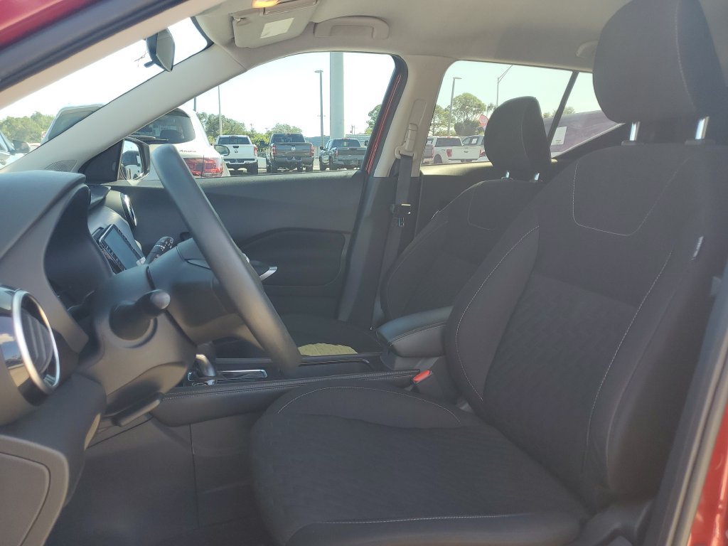 Used 2023 Nissan Kicks SV FWD image 25