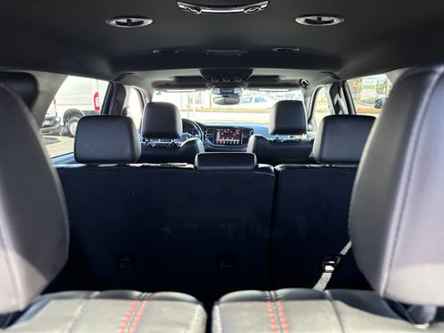 Used 2024 Dodge Durango GT RWD image 25