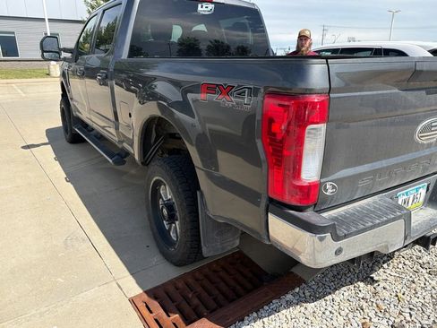Used 2017 Ford F250 XLT w/ XLT Value Package AWD/4WD image 6
