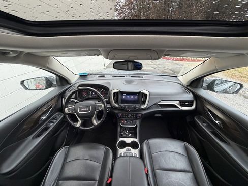 Used 2019 GMC Terrain Denali w/ Advanced Safety Package image 15