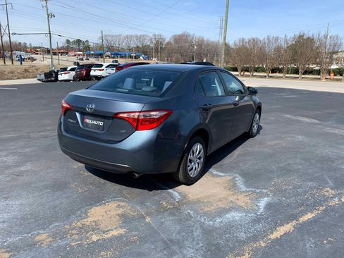 Used 2019 Toyota Corolla LE image 10