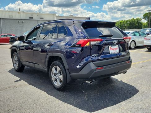 Used 2025 Toyota RAV4 XLE AWD/4WD image 3