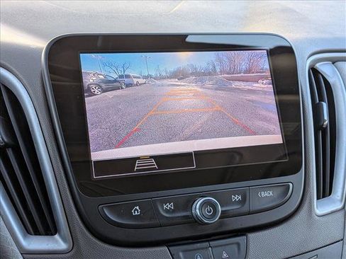 Used 2023 Chevrolet Malibu LT image 14