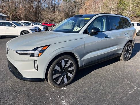 New 2025 Volvo EX90 Ultra image 1