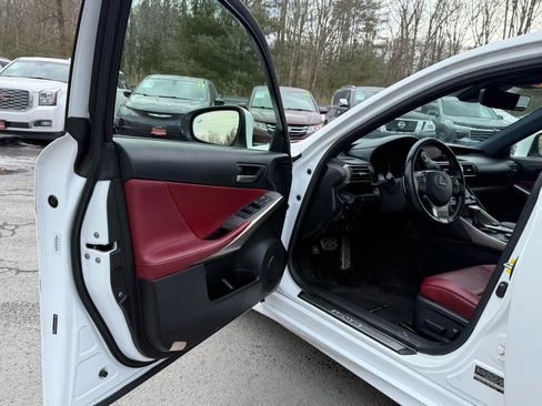 Used 2019 Lexus IS 300 F Sport w/ F Sport Package image 11