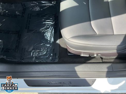 Used 2023 Tesla Model 3 Standard Range image 15