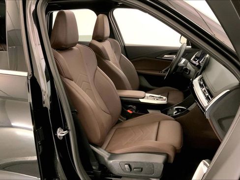 Certified 2025 BMW X1 xDrive28i w/ Convenience Package image 6