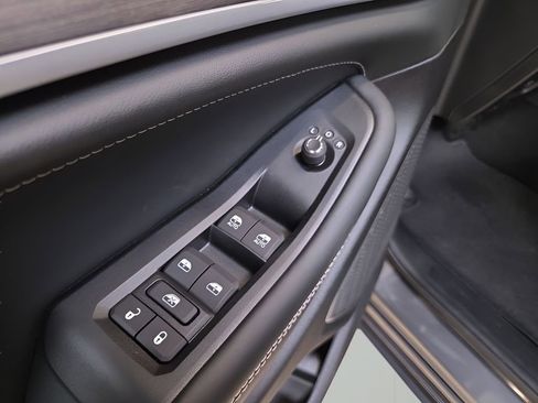 New 2026 Jeep Grand Cherokee L Limited image 11