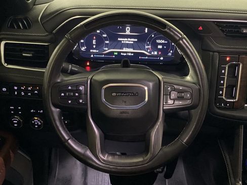 Used 2024 GMC Yukon Denali Ultimate AWD/4WD image 16