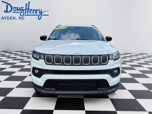 Used 2022 Jeep Compass Latitude AWD/4WD image 8