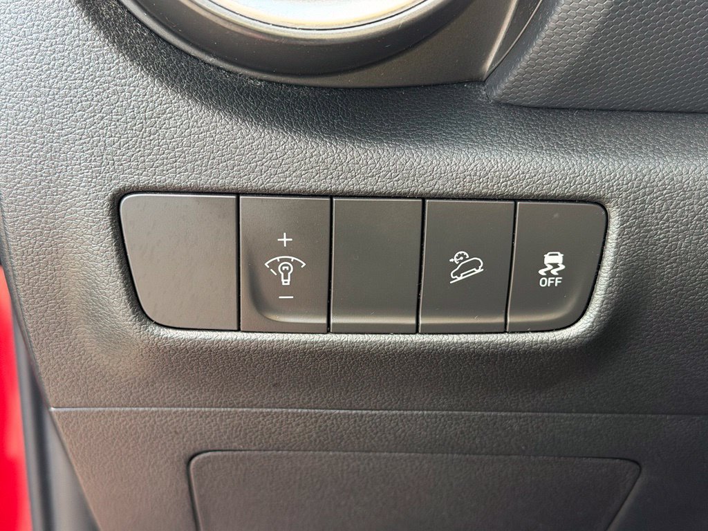 Used 2022 Hyundai Kona SEL AWD/4WD image 11