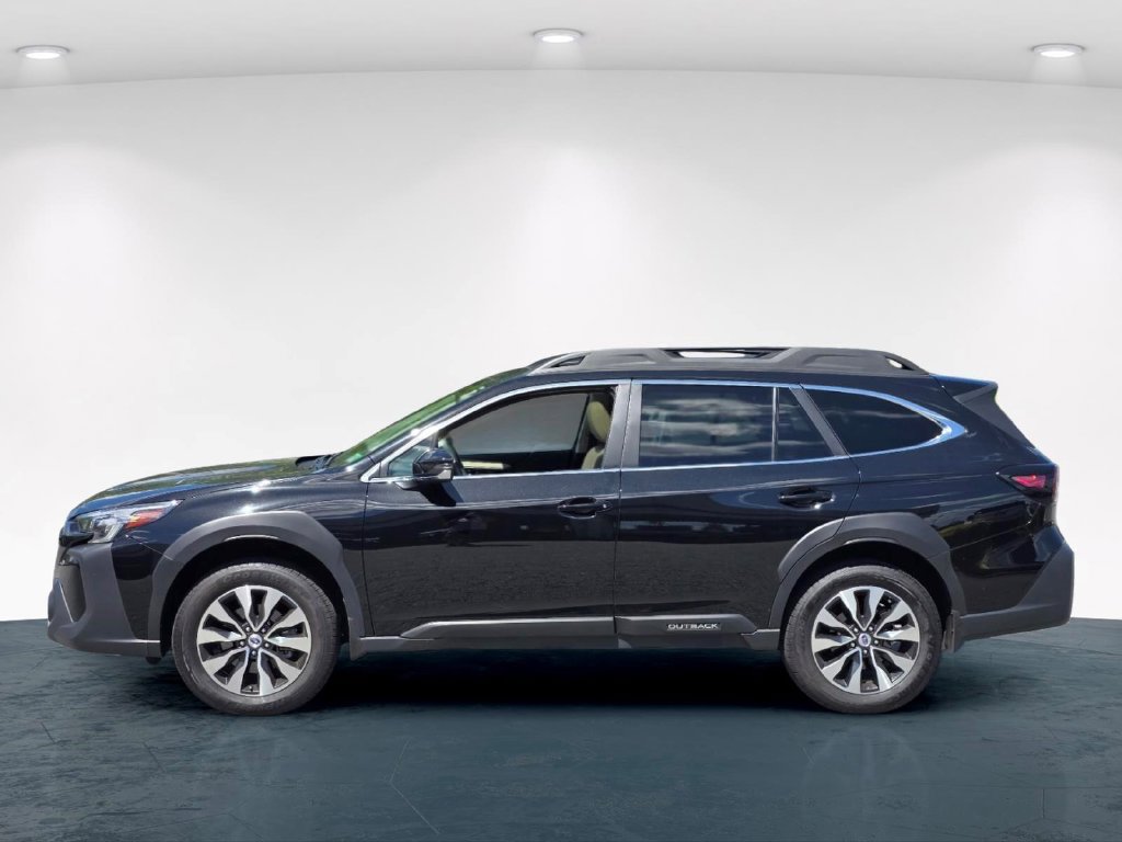 Used 2025 Subaru Outback Limited AWD/4WD image 27