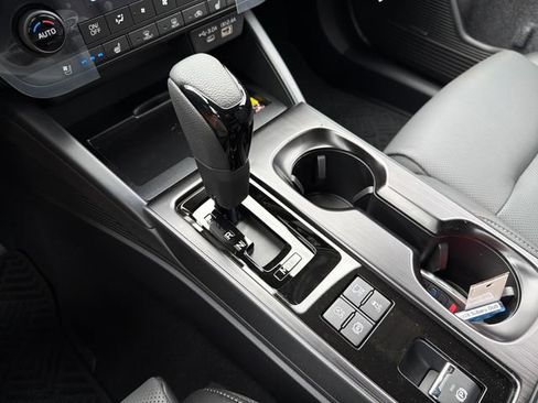 New 2026 Subaru Outback Touring AWD/4WD image 15