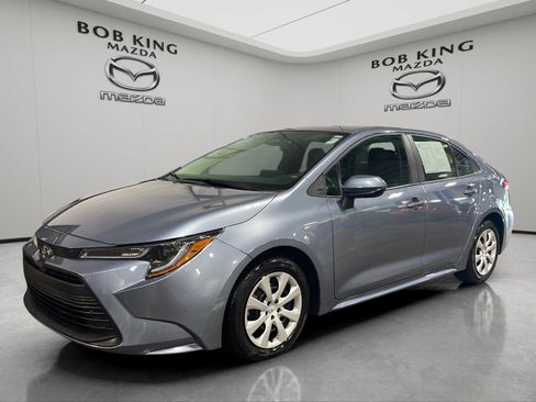 Used 2024 Toyota Corolla LE FWD image 1