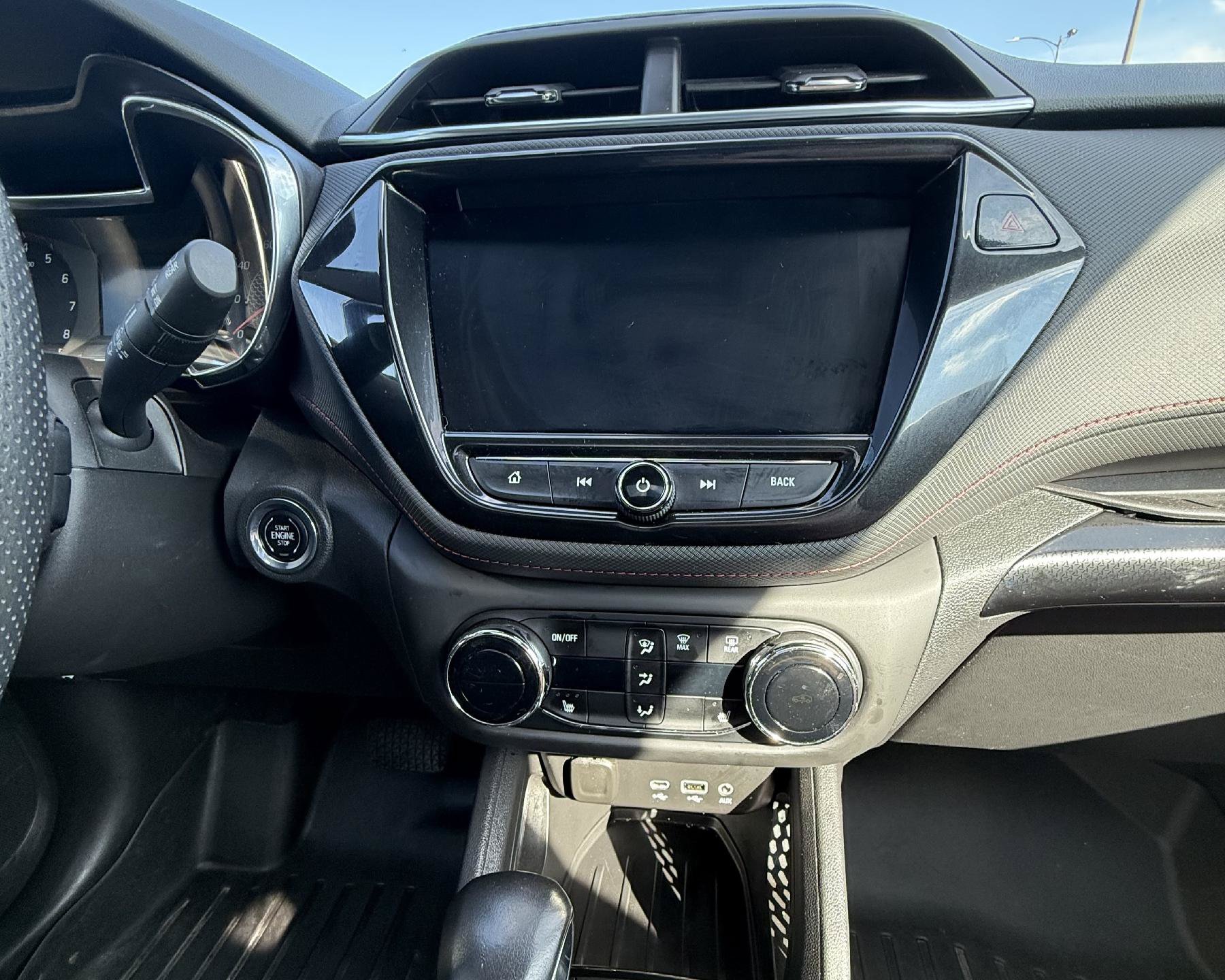 Used 2022 Chevrolet TrailBlazer RS w/ Sun and Liftgate Package FWD image 8