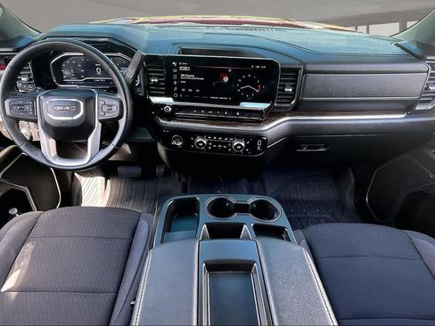 Used 2024 GMC Sierra 1500 Elevation AWD/4WD image 8