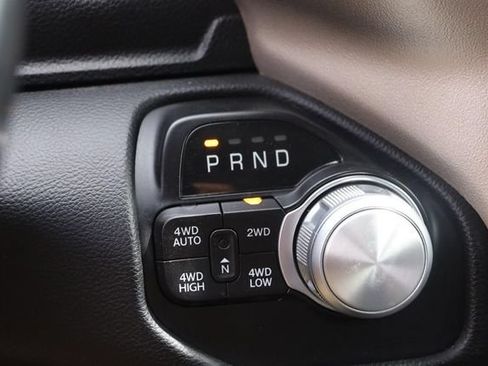 Used 2022 RAM 1500 Laramie AWD/4WD image 16