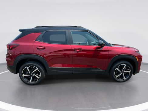 Used 2023 Chevrolet TrailBlazer RS w/ Convenience Package FWD image 4