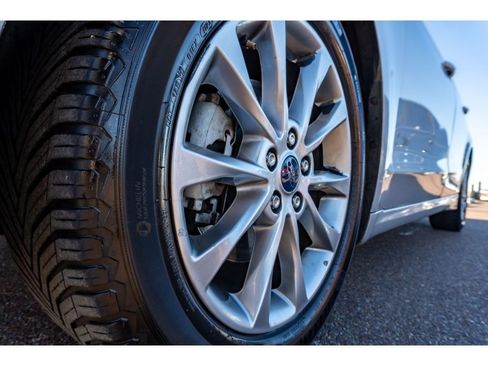 Used 2017 Ford Fusion SE image 9