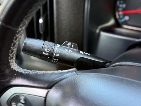 Used 2019 Chevrolet Silverado 1500 LT image 38