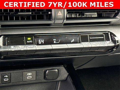 Used 2023 Toyota Prius LE image 21