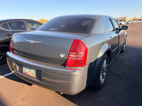 Used 2006 Chrysler 300 C RWD image 5