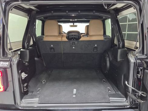 Used 2020 Jeep Wrangler Unlimited Sahara AWD/4WD image 10